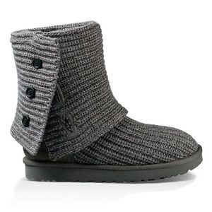 UGG Classic Cardy Button Detailed Knit Boots size7